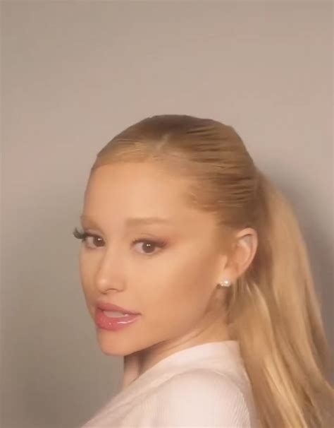 Ariana Grande Masturbation Porn Videos 